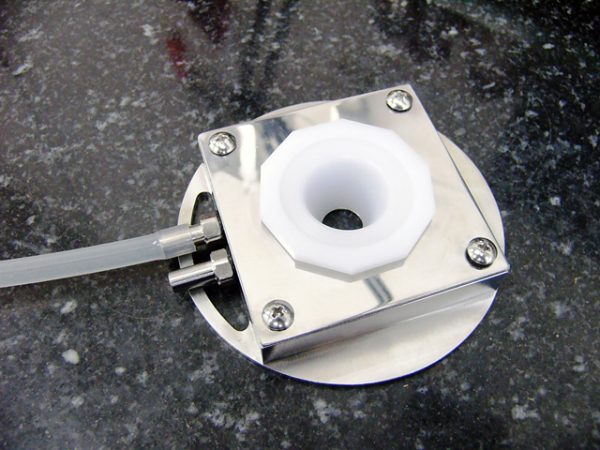  Chamber for Giant Squid Axon 