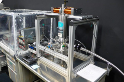 Movable Low-Temperature Magnetic Field Generator