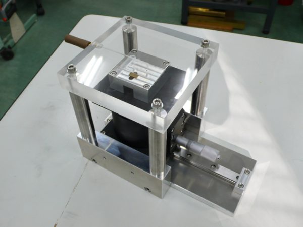 Plate Contacting Device