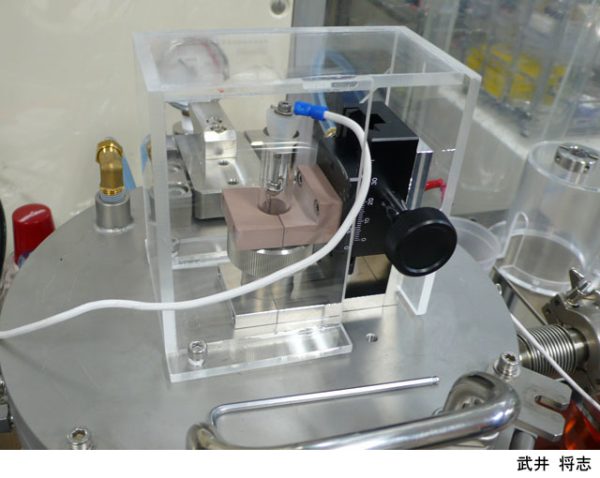 電極高さ調整ユニット・保護カバー 