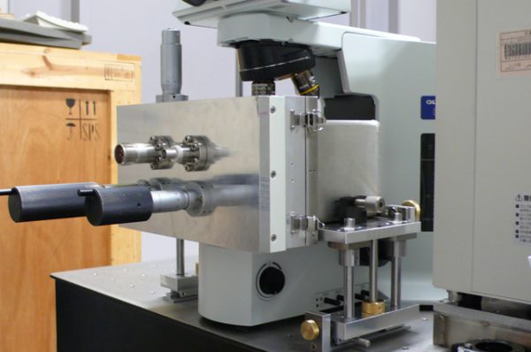 Gold Nanostructure Spectroscopic Measurement Device 