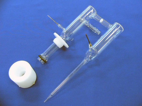 Catalytic reaction cell 