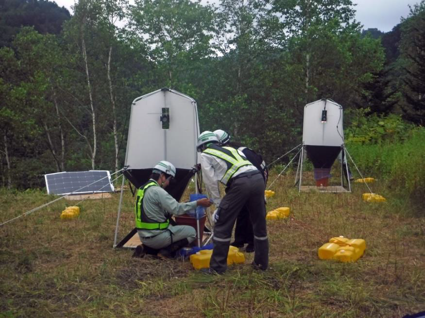 「マイマイガ用ライトトラップの開発に成功」概要